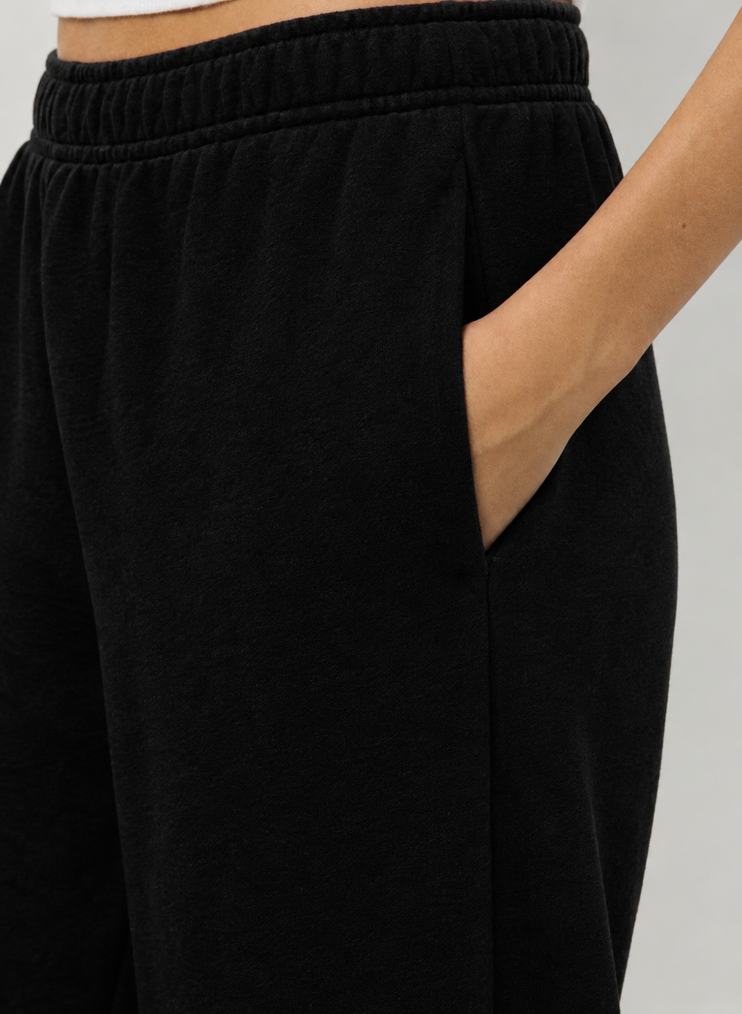 Cotton Form Wide ™ Sweatpant