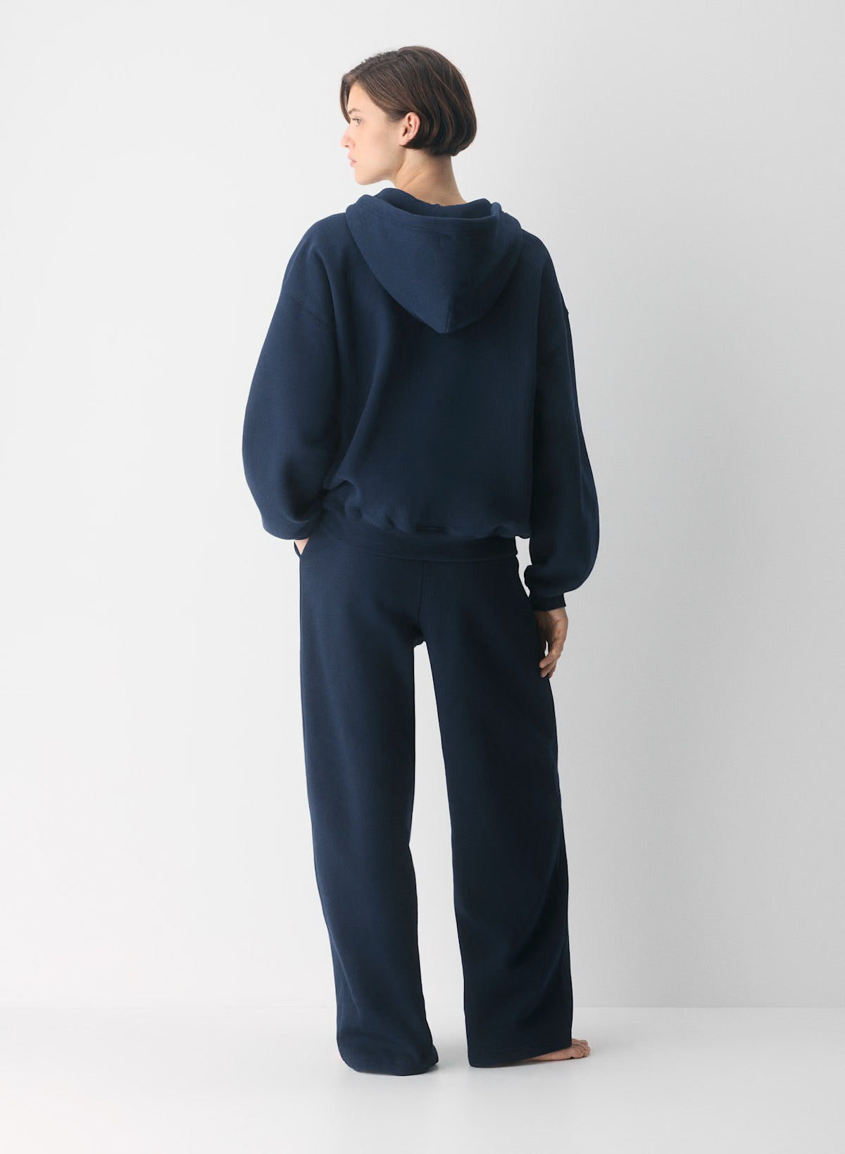 Cotton Form Wide ™ Sweatpant