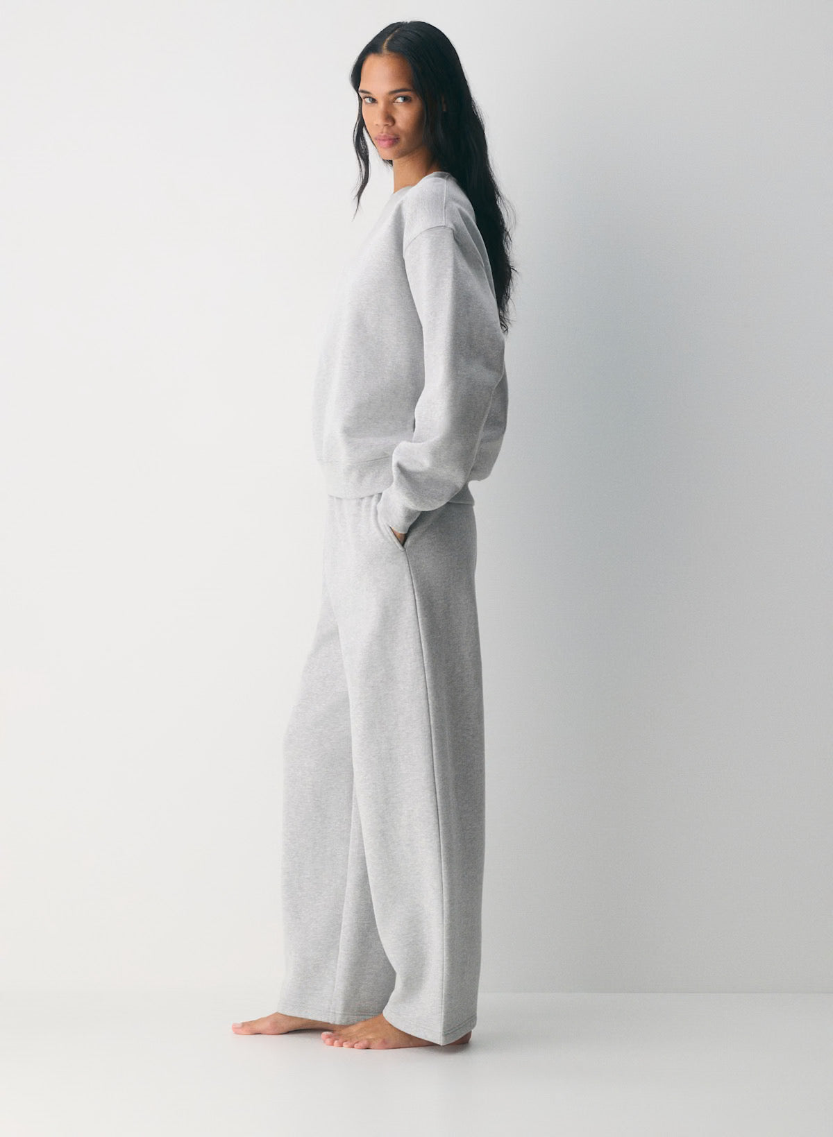 Cotton Form Wide ™ Sweatpant